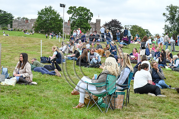 Crowds_SPIHT25_PN34962