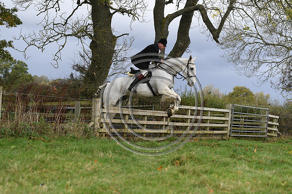 Heythrop_OpeningM_Hunting_PN22_54621