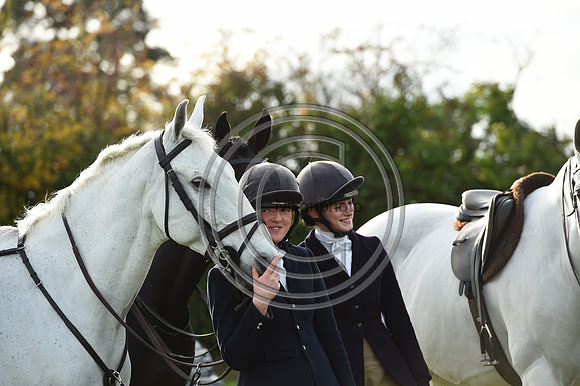 Heythrop_Hunting_PN9034