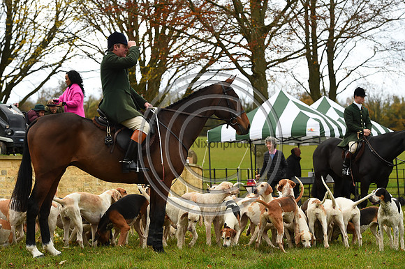Heythrop_Hunting_PN9077