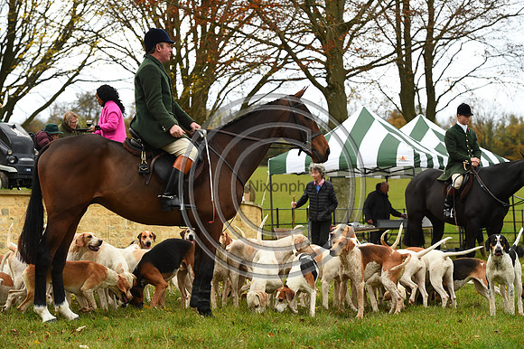 Heythrop_Hunting_PN9079