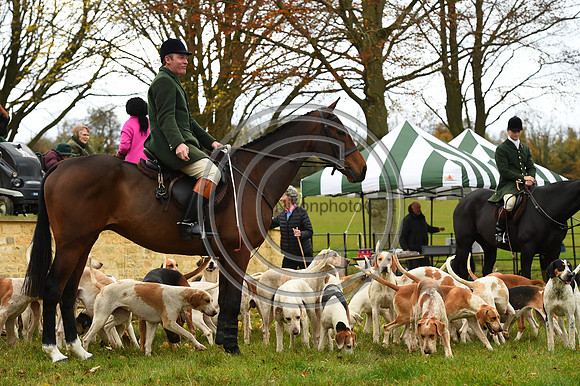 Heythrop_Hunting_PN9083