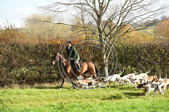 Heythrop_Hunting_PN9157