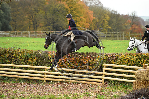 Heythrop_Hunting_PN9257