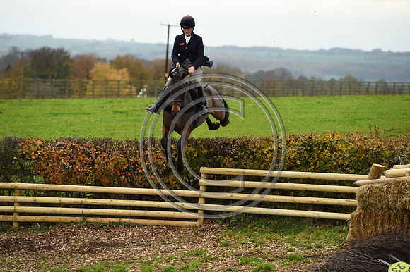 Heythrop_Hunting_PN9271