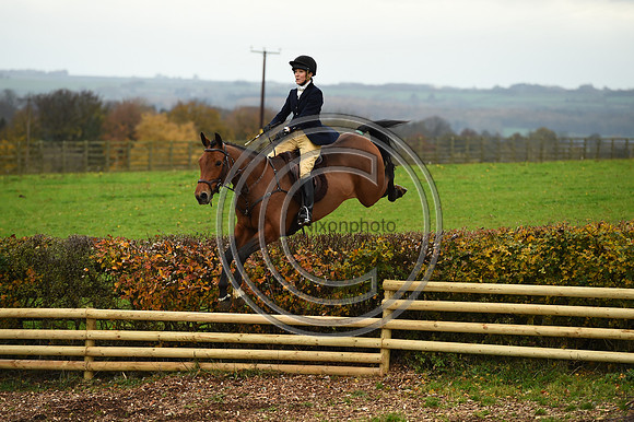 Heythrop_Hunting_PN9283
