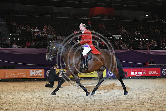 HOYS  04 10 2018