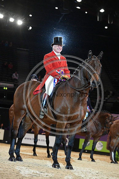 HOYS  04 10 2018