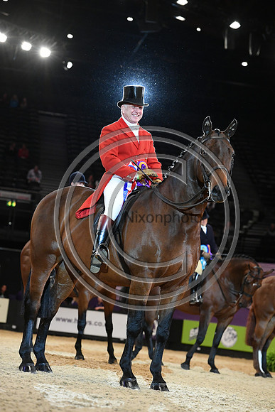 HOYS  04 10 2018