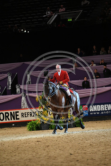 HOYS  04 10 2018