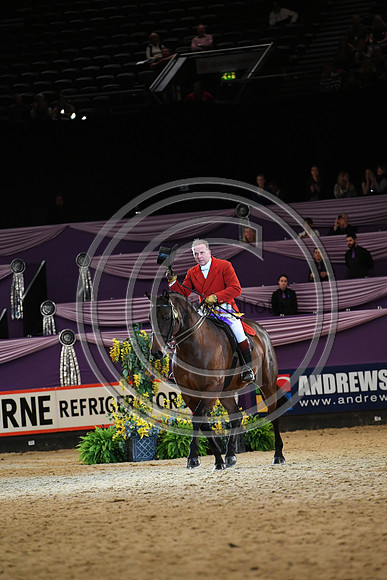 HOYS  04 10 2018