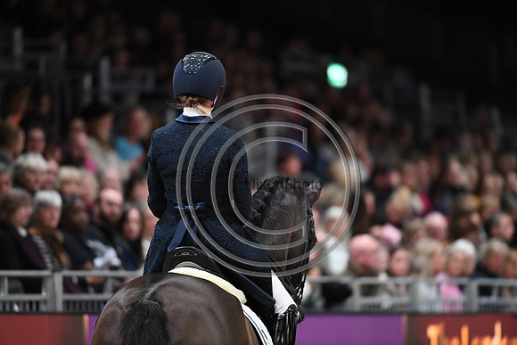 Helen LANGEHANENBERG_ANNABELLE 110_LIHS_PN22_58417