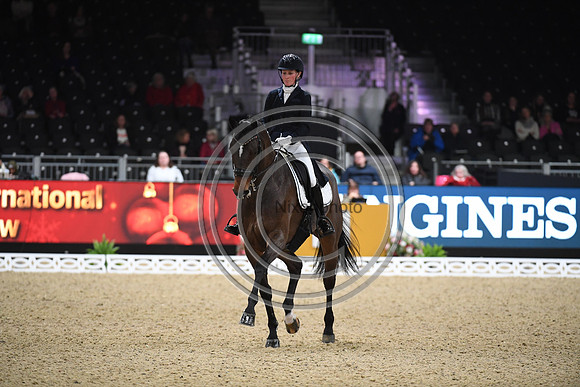 Helen LANGEHANENBERG_ANNABELLE 110_LIHS_PN22_58422