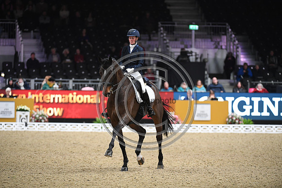 Helen LANGEHANENBERG_ANNABELLE 110_LIHS_PN22_58423