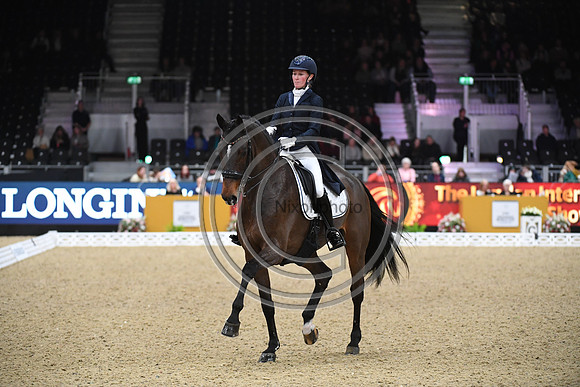 Helen LANGEHANENBERG_ANNABELLE 110_LIHS_PN22_58427
