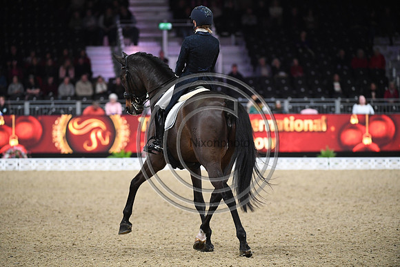 Helen LANGEHANENBERG_ANNABELLE 110_LIHS_PN22_58432