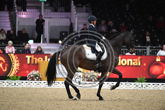 Helen LANGEHANENBERG_ANNABELLE 110_LIHS_PN22_58446