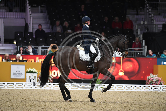 Helen LANGEHANENBERG_ANNABELLE 110_LIHS_PN22_58452