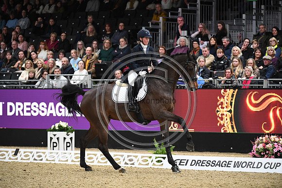 Helen LANGEHANENBERG_ANNABELLE 110_LIHS_PN22_58466