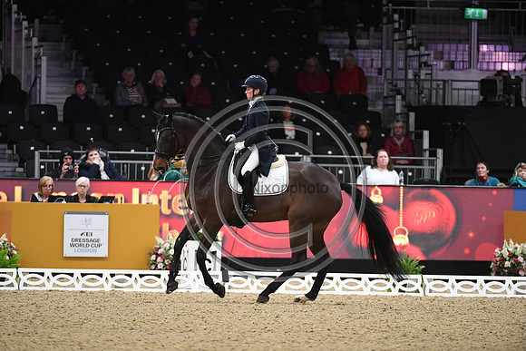 Helen LANGEHANENBERG_ANNABELLE 110_LIHS_PN22_58468