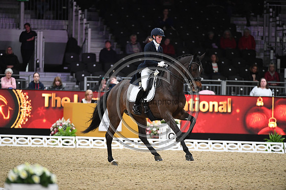 Helen LANGEHANENBERG_ANNABELLE 110_LIHS_PN22_58474