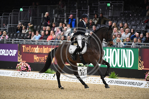 Helen LANGEHANENBERG_ANNABELLE 110_LIHS_PN22_58479