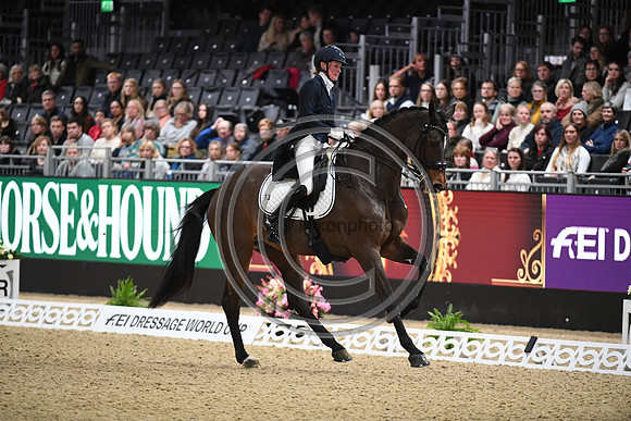 Helen LANGEHANENBERG_ANNABELLE 110_LIHS_PN22_58481