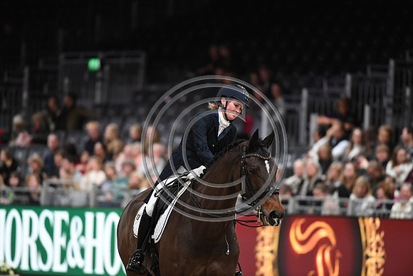 Helen LANGEHANENBERG_ANNABELLE 110_LIHS_PN22_58494