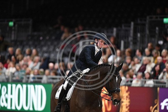 Helen LANGEHANENBERG_ANNABELLE 110_LIHS_PN22_58497