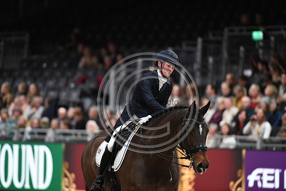 Helen LANGEHANENBERG_ANNABELLE 110_LIHS_PN22_58498