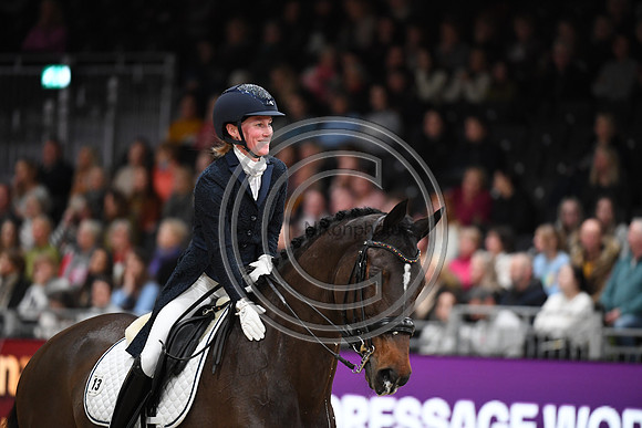 Helen LANGEHANENBERG_ANNABELLE 110_LIHS_PN22_58508