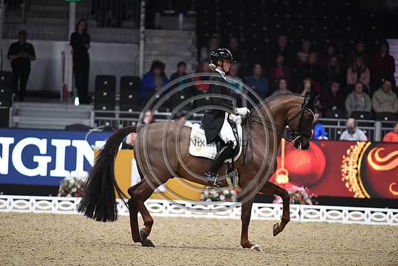 Simone PEARCE_FIDERDANCE_LIHS_PN22_58272