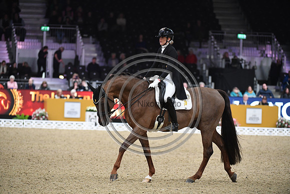 Simone PEARCE_FIDERDANCE_LIHS_PN22_58277