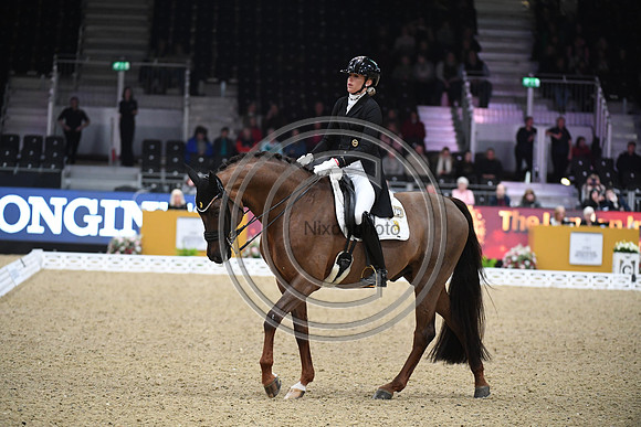 Simone PEARCE_FIDERDANCE_LIHS_PN22_58279