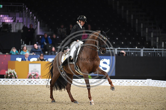 Simone PEARCE_FIDERDANCE_LIHS_PN22_58289