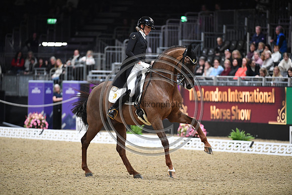 Simone PEARCE_FIDERDANCE_LIHS_PN22_58291