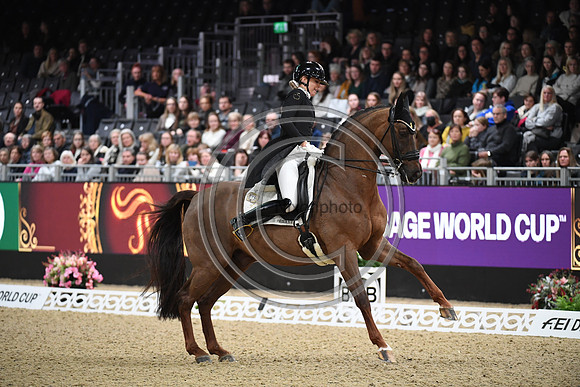 Simone PEARCE_FIDERDANCE_LIHS_PN22_58293