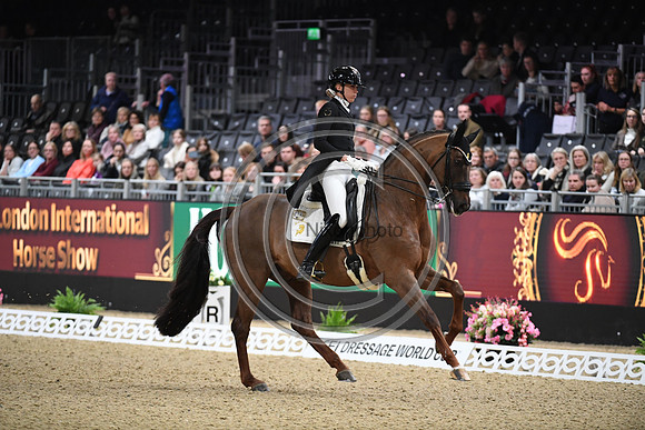 Simone PEARCE_FIDERDANCE_LIHS_PN22_58302