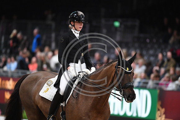 Simone PEARCE_FIDERDANCE_LIHS_PN22_58309
