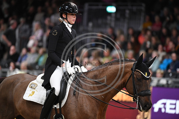 Simone PEARCE_FIDERDANCE_LIHS_PN22_58312