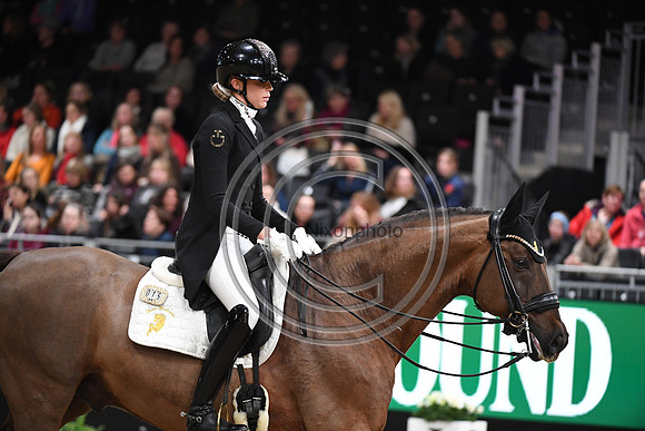 Simone PEARCE_FIDERDANCE_LIHS_PN22_58316