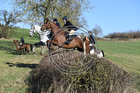 PWH_Huntinng_PN23_631