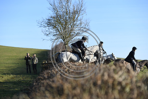 PWH_Huntinng_PN23_775