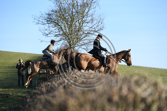 PWH_Huntinng_PN23_782
