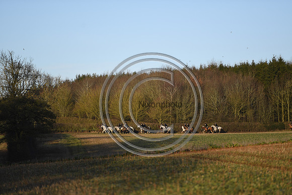 PWH_Huntinng_PN23_822