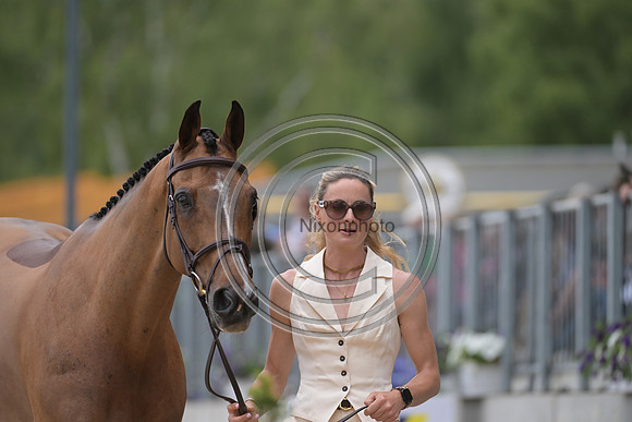 Caroline Harris_D. Day_Luhm_PN80772