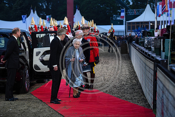 HMQarriving_PJC_PN22_41182