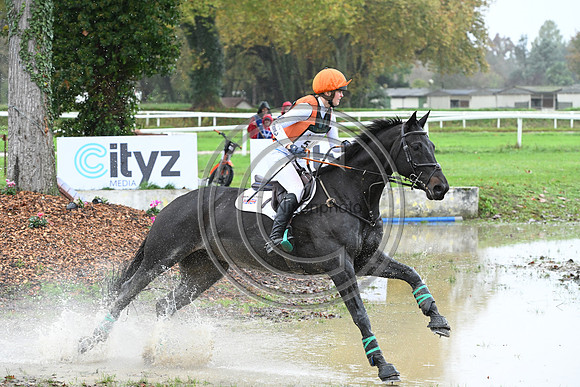 Storm Straker_FEVER PITCH_PAU_PN24_12383