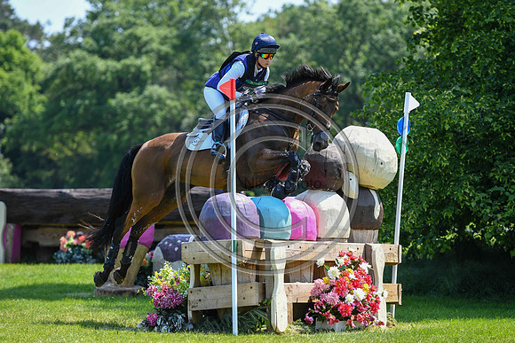 Kirsty Chabert_OPPOSITION APHRODITE_Bramham_PN23_75275