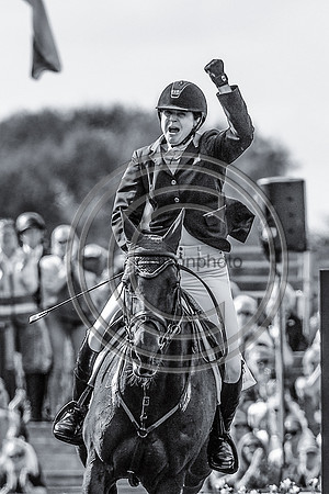 PiggyMarch_VanirKamira_LRBHT_PN22_42567-2